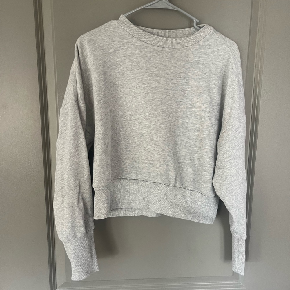Light Gray Crewneck Cropped Sweatshirt- Old Navy